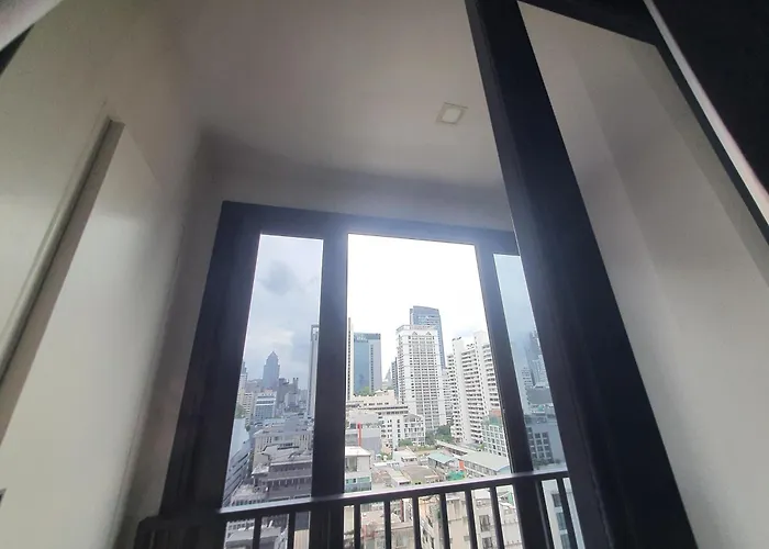 公寓 Soi Cowboy Terminal 21 One Minute Walk To Bts And Mrt Coworking Meeting And Desk And Office Chair